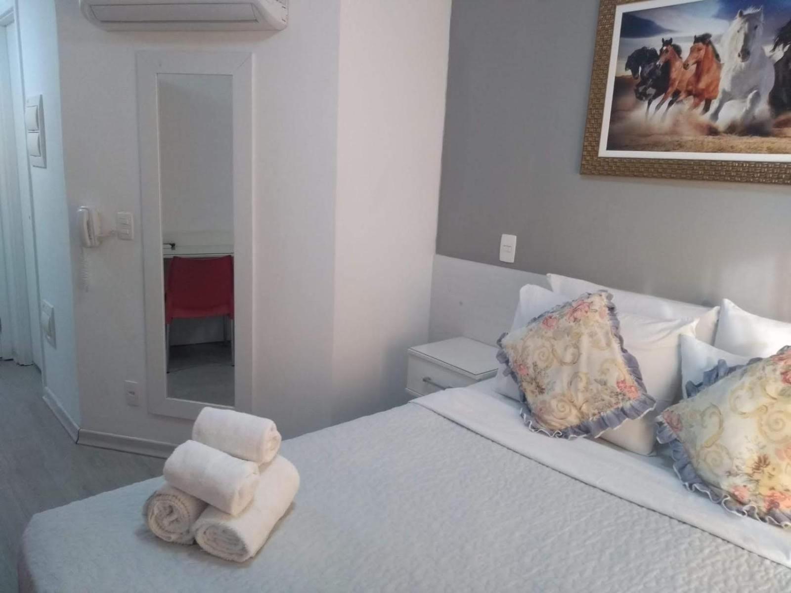Studio Aconchego, Proximo A Rua Da Consolacao, Aos Metros Republica E Anhangabau, Com Ar Condicionado, Piscina, Academia, Wifi E Varanda Sao Paulo Bagian luar foto